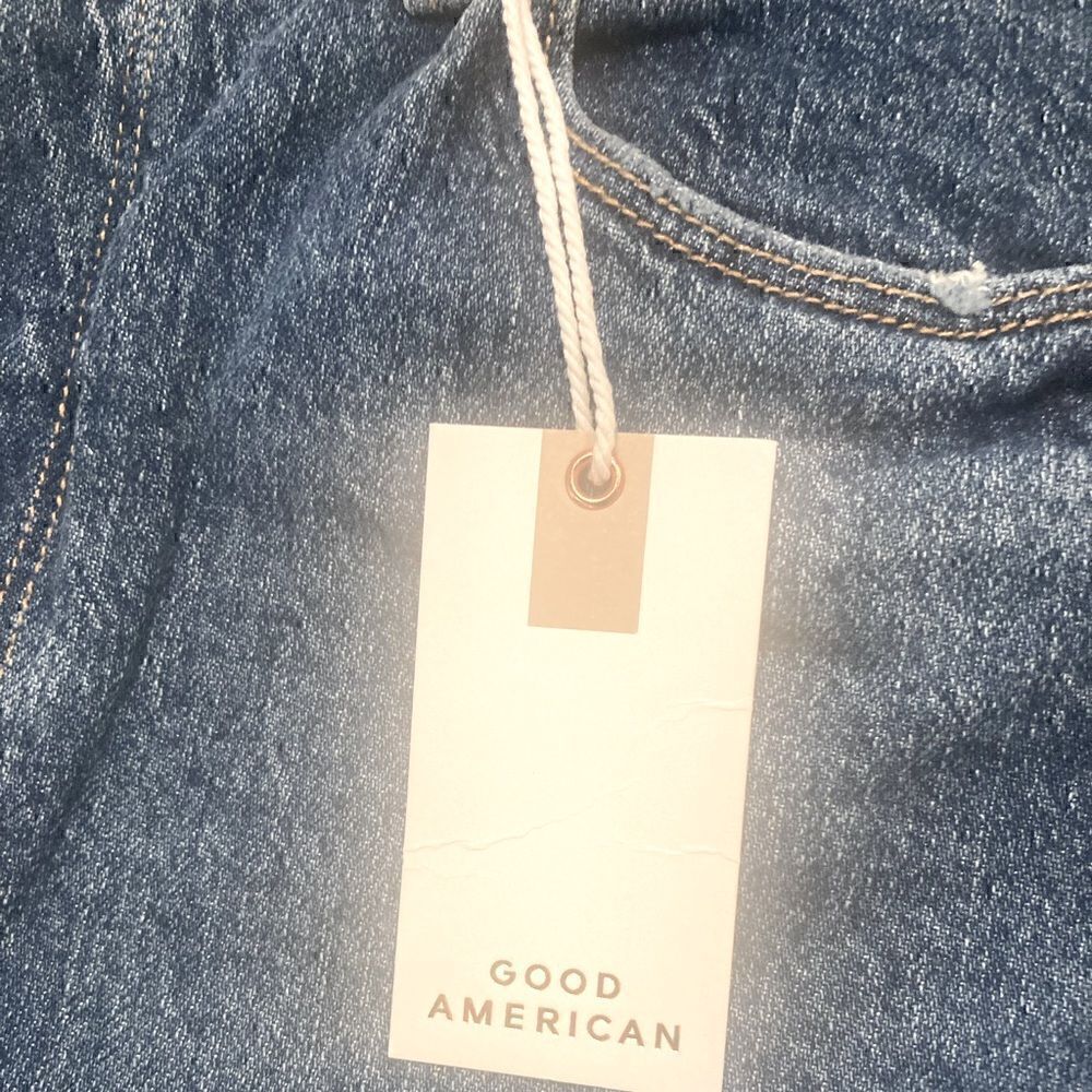 NWT Good American Good Classic Jean w/ Raw Hem Size 15 (34.5”) - Picture 10 of 11